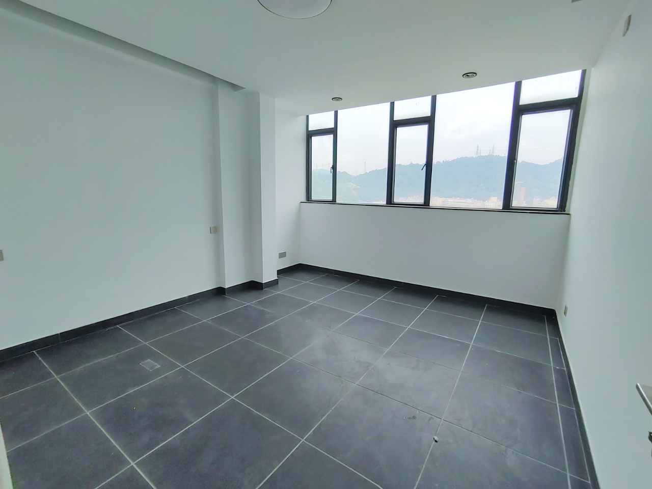 1745143037290668.jpg 077aad671cb3a5d9d0069398ee5397a6.jpg