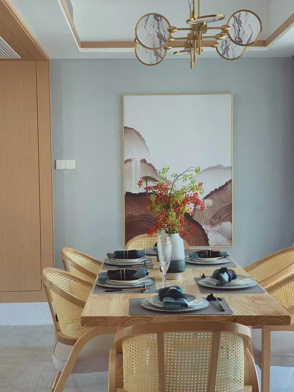 1745919845978515.jpg 79c6d03ecee090b6480c2a91fd6206c.jpg