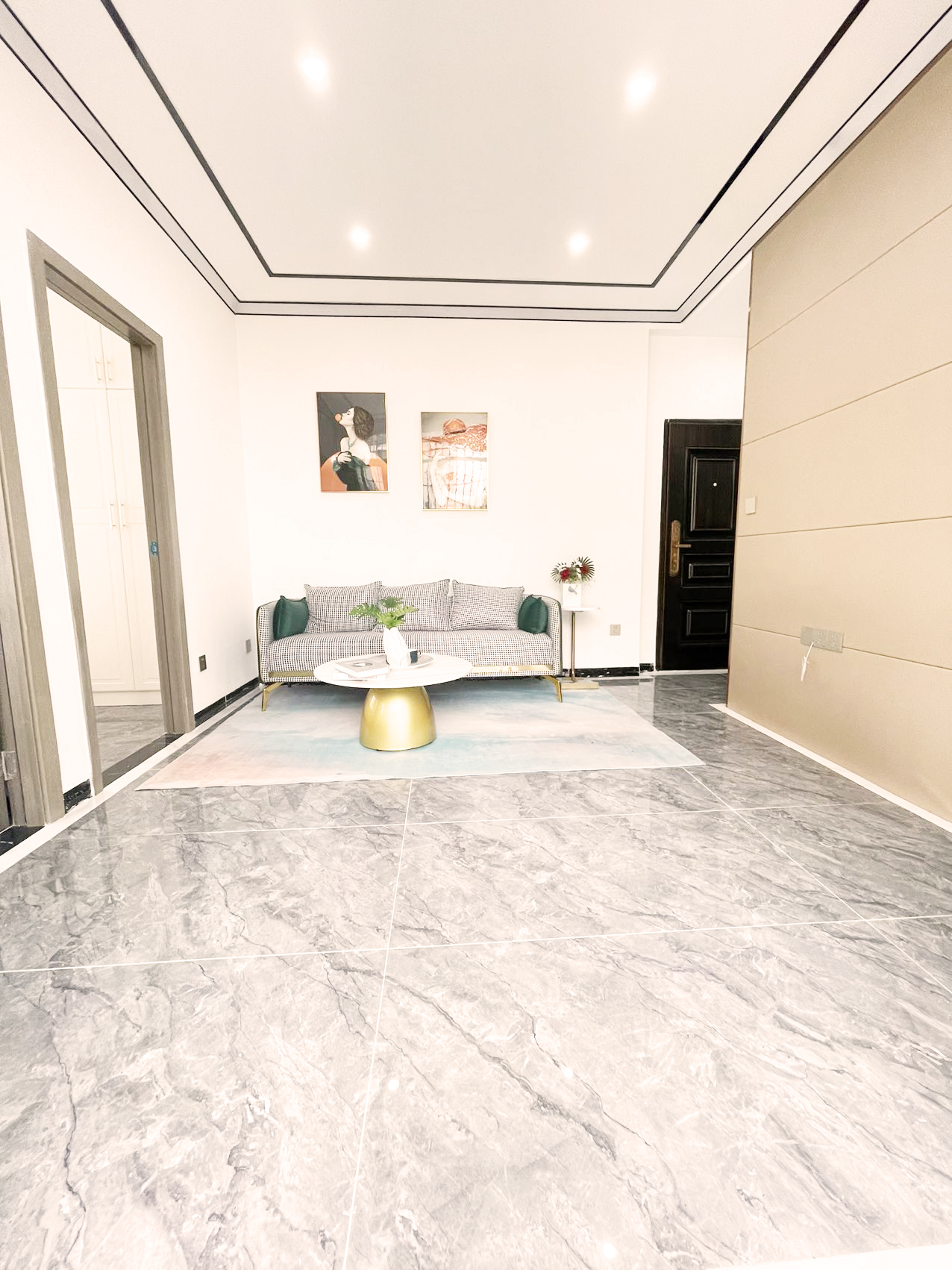 深圳石巖小產(chǎn)權(quán)房|創(chuàng)富雅苑 13.8萬/套  應(yīng)人石地鐵600米