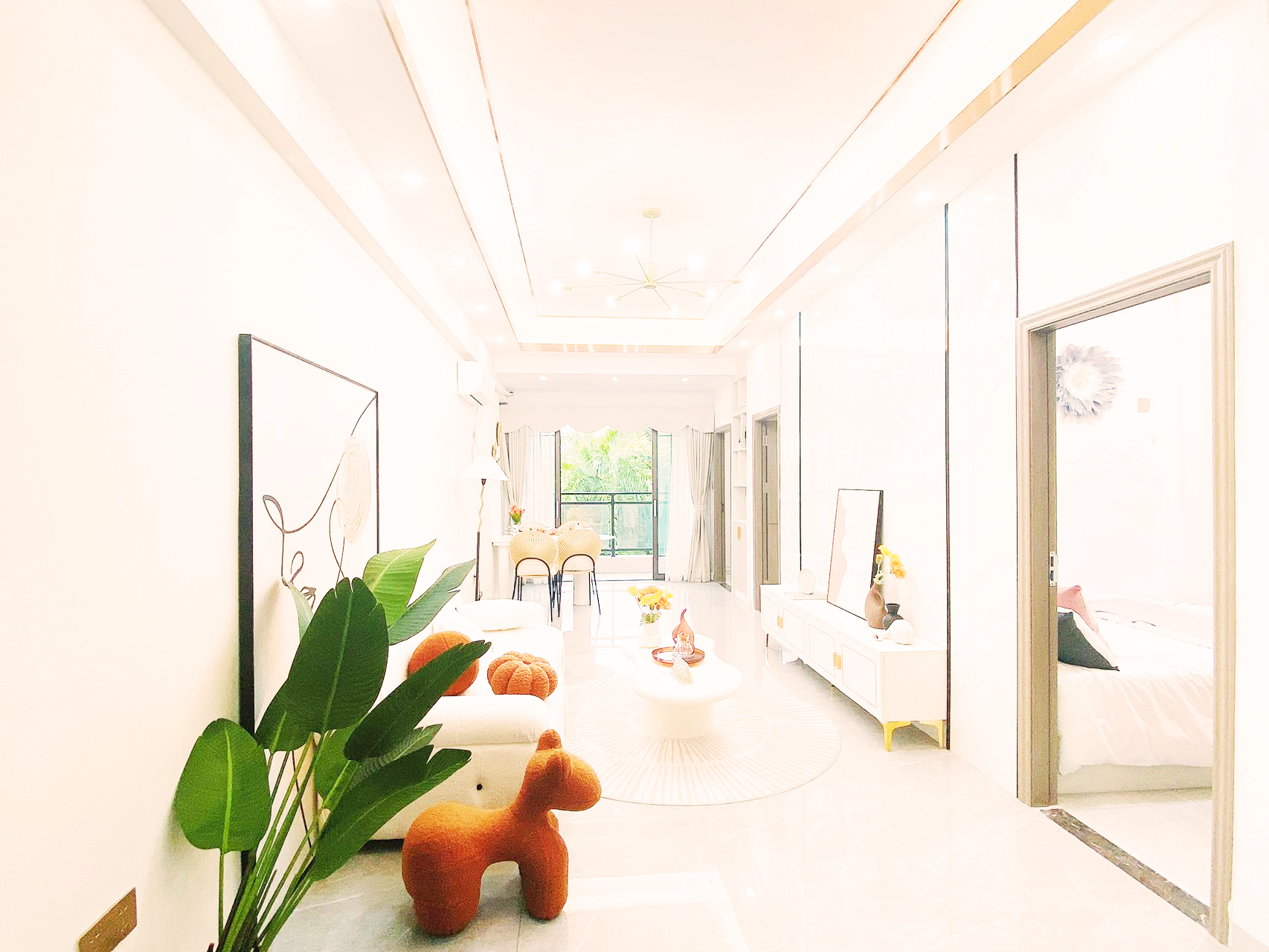 深圳石巖小產(chǎn)權(quán)房| 蔚藍花城 ，34.8萬/套